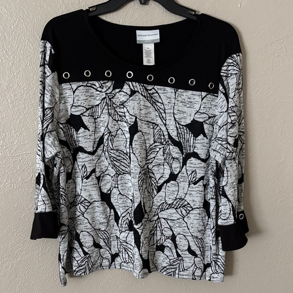 Alfred Dunner Women’s Floral Top, Black/White, Petite XL - Picture 1 of 5